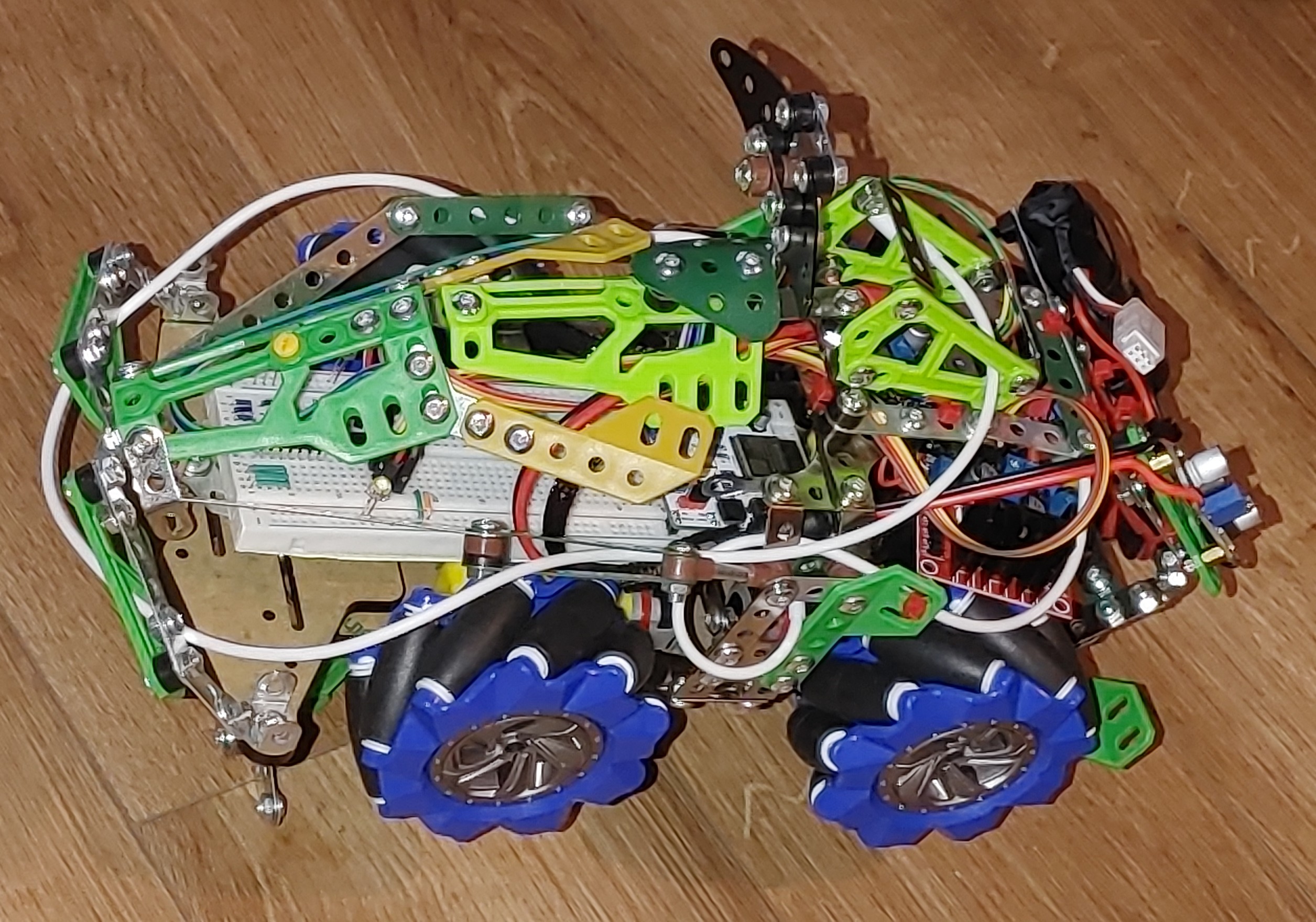 _images/ESP-IDF_Robot.jpg